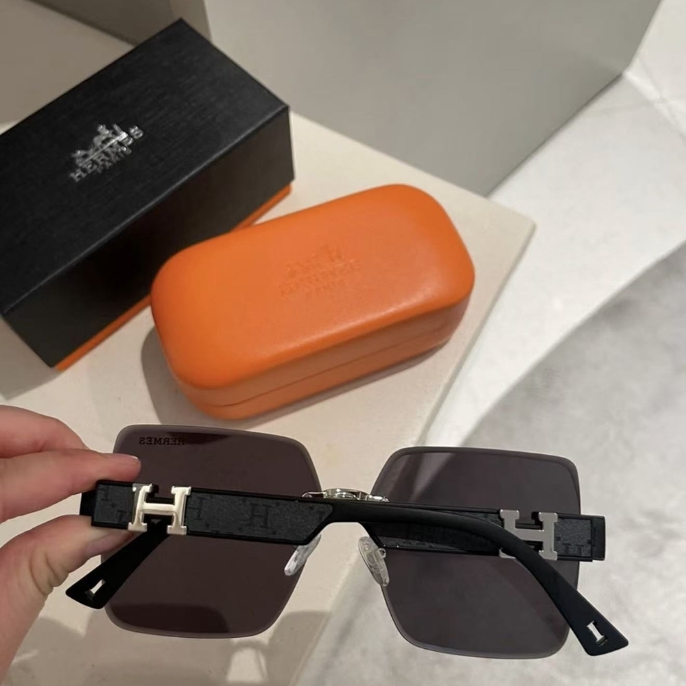 Hermès Rimless Square Sunglasses - Picture 4 of 4